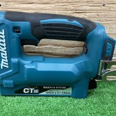 【SIW】makita マキタ ST312DRG 18V充電式タッカ バッテリー1個、充電器付き【中古動作品】の画像