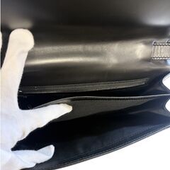 GUCCI（グッチ） セカンドバッグ GG柄 ブラック メンズ　マイクロGG 金具　鍵付きの画像