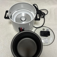 小型炊飯器 1.5合の画像