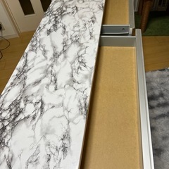 受け渡し予定者様決定しました☘️カウンターデスク☘️引出し付き☘️値引き中 の画像