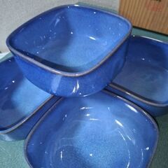 未使用　御浜焼　南紀御浜窯　角小鉢５客（底は丸型）細かい釉薬による貫入　生産中止の希少性　深みのある海のような色合い　木箱付きの画像