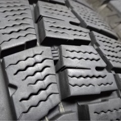 バリ溝❗️195/65R15❗️DUNLOP WINTERMAXX WM02❗️ 2021/2022年❗️8～8.5分山❗️スタッドレス❗️の画像