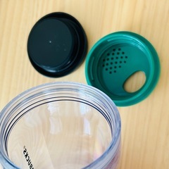 スタバ　ロゴボトルの画像