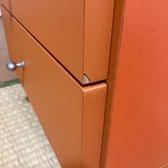 引き出し付きドレッサーの画像