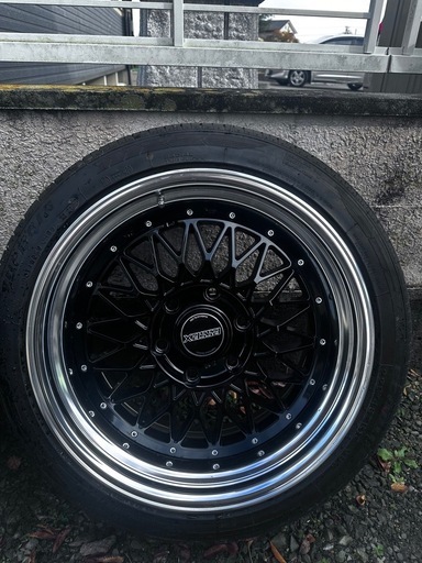 ハイエース、キャラバン Essex18インチ9J＋25