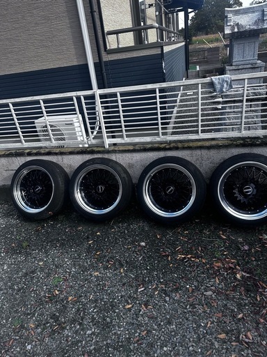 ハイエース、キャラバン Essex18インチ9J＋25