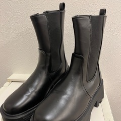 【ほぼ新品】ブーツの画像