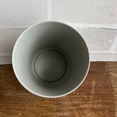 小さいゴミ箱の画像