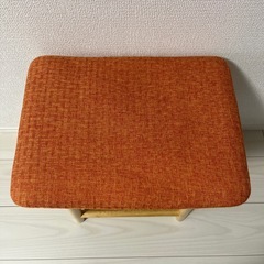 スツール　オレンジの画像