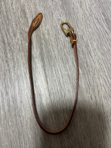 LOUIS VUITTON ルイヴィトン アクセソワールモノグラム ストラップ