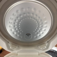 ２０２３年NEOVE ジャー炊飯器　RRS-AM30WT 3合の画像