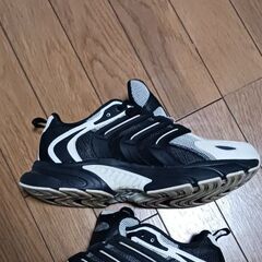 アディダス クライマクール シューズの画像