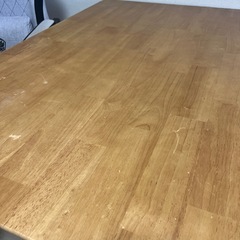 ダイニングテーブルの画像