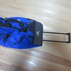 キャリーケース　②　adidasの画像