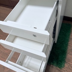 💎《お買い得✨1200円》清潔感ホワイトの3段デスクワゴン🤍【美品】の画像