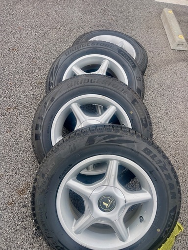 スタッドレスタイヤセット 175/70R14