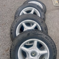 スタッドレスタイヤセット 175/70R14の画像