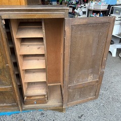 昭和レトロな下駄箱の画像