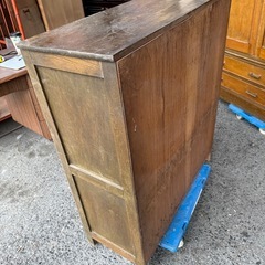 昭和レトロな下駄箱の画像