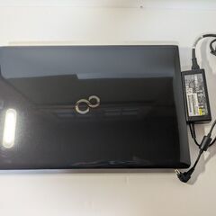 中古パソコン富士通Core i5黒SSD500GB★Windows11の画像