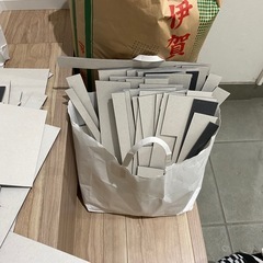 サンゲツフロアタイルIS2094(1059)余り部分、大量にありますの画像