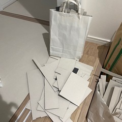 サンゲツフロアタイルIS2094(1059)余り部分、大量にありますの画像