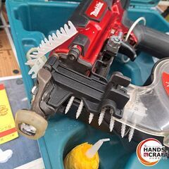 ✨マキタ 中古 AR411HR 高圧エアビス釘打機 41ｍｍ ケース/保護メガネ付き ✨うるま市田場✨の画像