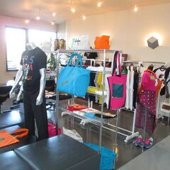 【内職募集！】　簡単なアパレル製品の仕上げ作業です。の画像