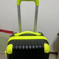 お取引成立しました‼️スーツケースの画像