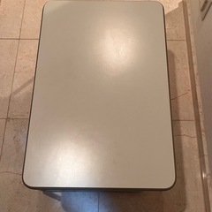 ★0円★ 小さなテーブルの画像