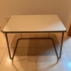 ★0円★ 小さなテーブルの画像