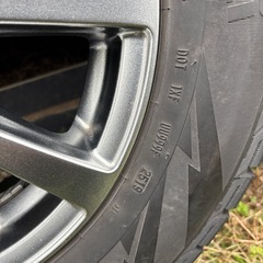 ピレリスタッドレスタイヤホイールセット
の画像