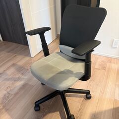 【無料・ランバーサポートつき】美品ニトリのオフィスチェア