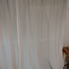カーテン　（２セット）の画像