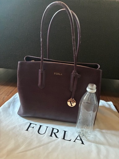 FURLA バック　A4入ります