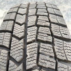 ワンシーズンのみ使用‼︎2023年製スタッドレスタイヤ155/65R13 　軽自動車用　
ダンロップ　ウィンターマックス2  の画像