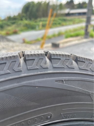 ワンシーズンのみ使用‼︎2023年製スタッドレスタイヤ155/65R13 　軽自動車用　
ダンロップ　ウィンターマックス2  