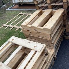 無料　あげます　木材　木パレットの画像