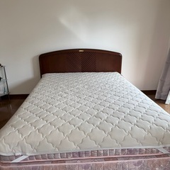 シモンズ　ダブルベッドの画像