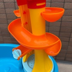 コストコ　STEP2 Rushing Rapids Water Tableの画像