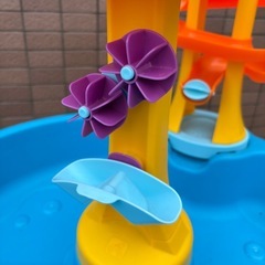 コストコ　STEP2 Rushing Rapids Water Tableの画像