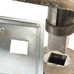 ◯手渡し/近隣配達のみ 動作品 亀倉精機 電動油圧パンチャー ビッグターボ GP-II型 GP-2 100V 丸/角パンチダイス多数 中古 ジモティ姫路の画像