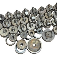 ◯手渡し/近隣配達のみ 動作品 亀倉精機 電動油圧パンチャー ビッグターボ GP-II型 GP-2 100V 丸/角パンチダイス多数 中古 ジモティ姫路の画像