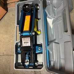 油圧ジャッキの画像