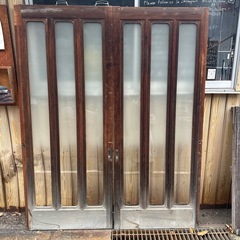 古民家で使用されていた玄関戸2枚セットの画像