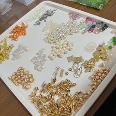 ハンドメイド　パーツ　資材　ビーズの画像