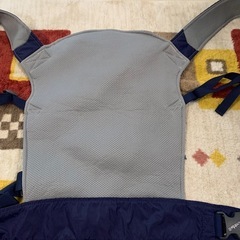 モンベル　抱っこ紐の画像