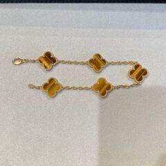 クローバーのブレスレットの画像