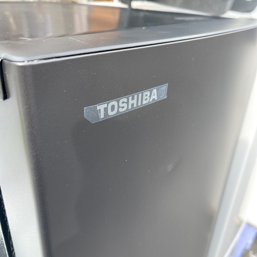 《売約済》冷蔵庫 25年製 展示品 一人暮らし ファミリー用 153L 2ドア ブラック 黒色 スタイリッシュ 冷蔵室 冷凍室 Toshiba 東芝 シンプル デザイン 2025年製 GR-W153BS 生活家電 refrigerator fridge black