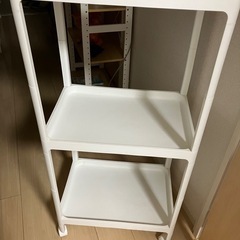 収納棚　ラックの画像